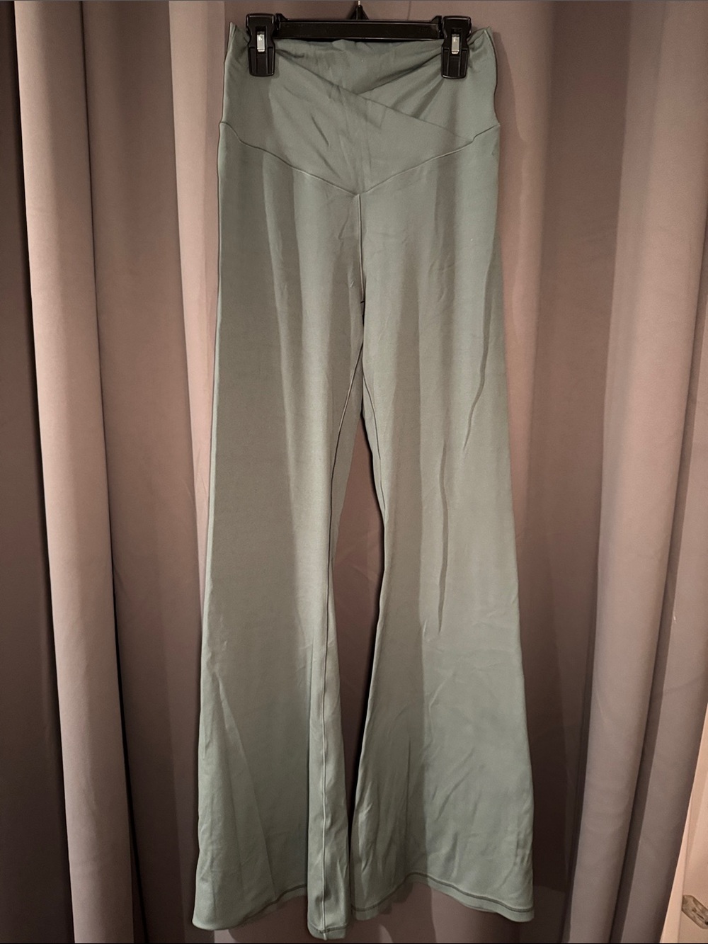 Offline by Aerie Real Me High Rise High-Waist Flare Pants in Sage - L